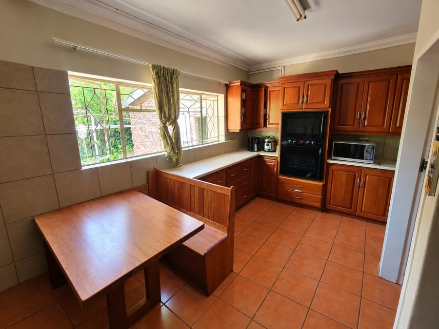 5 Bedroom Property for Sale in Suidrand Free State